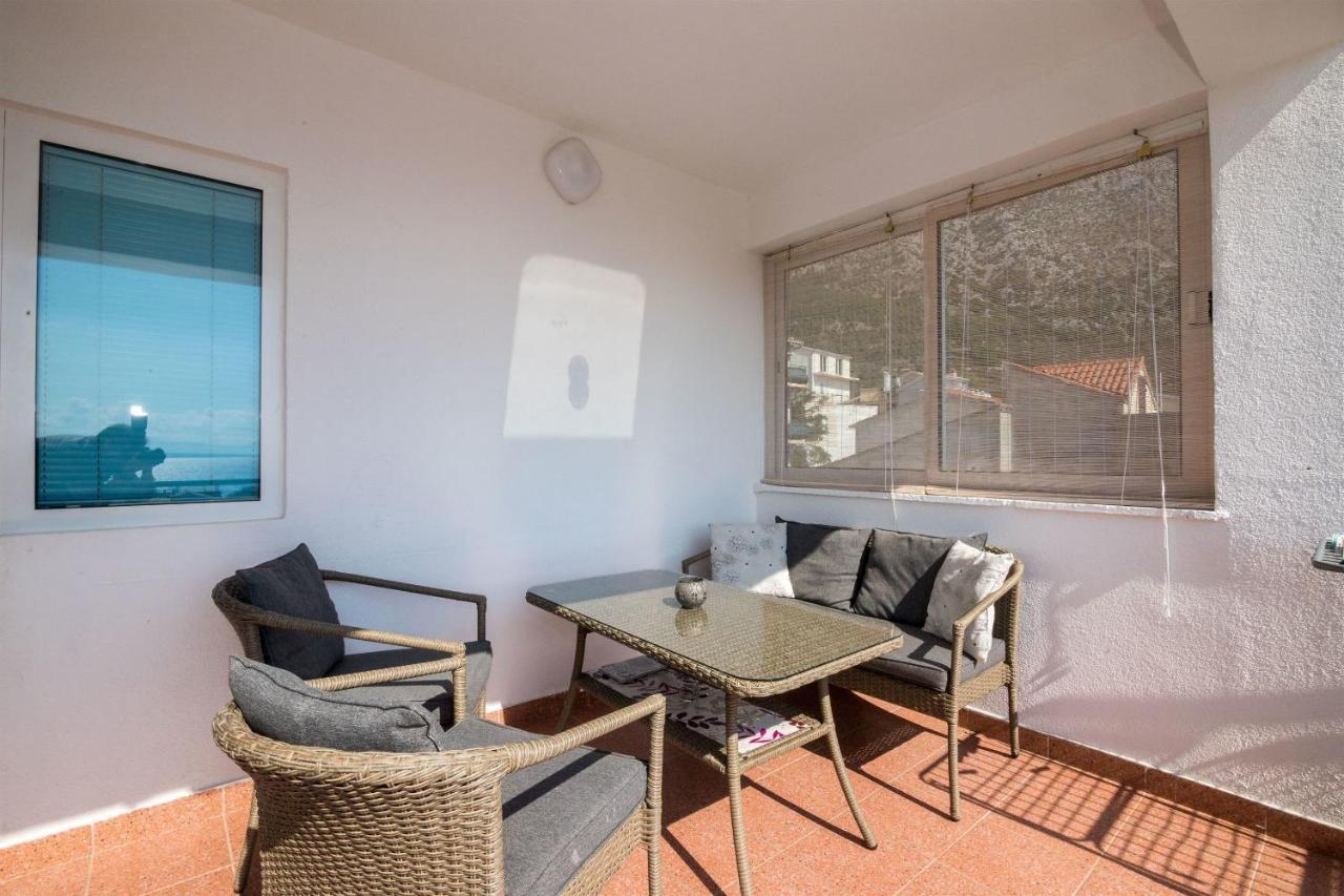Apartments Tolj Igrane Ngoại thất bức ảnh
