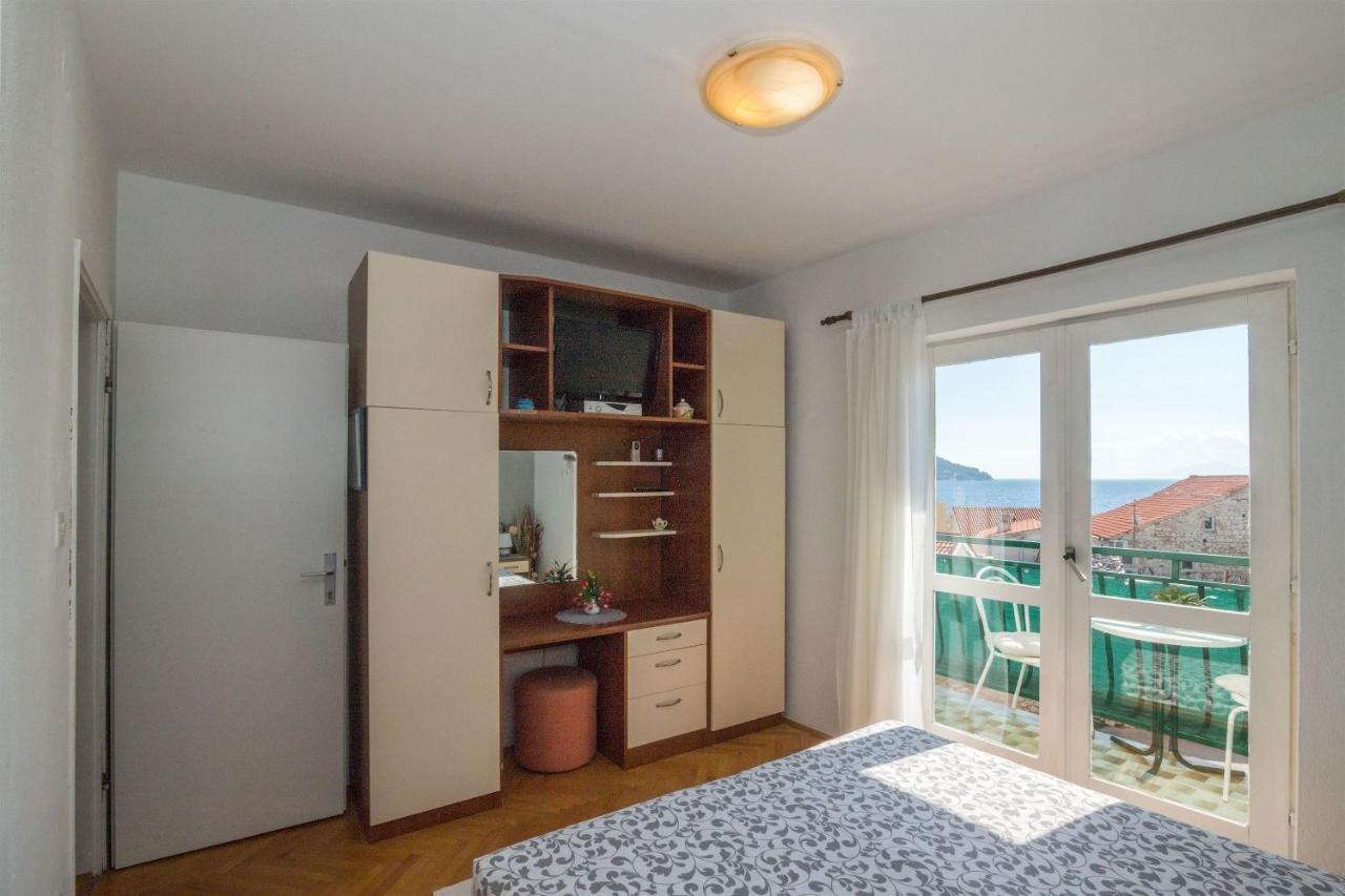 Apartments Tolj Igrane Ngoại thất bức ảnh